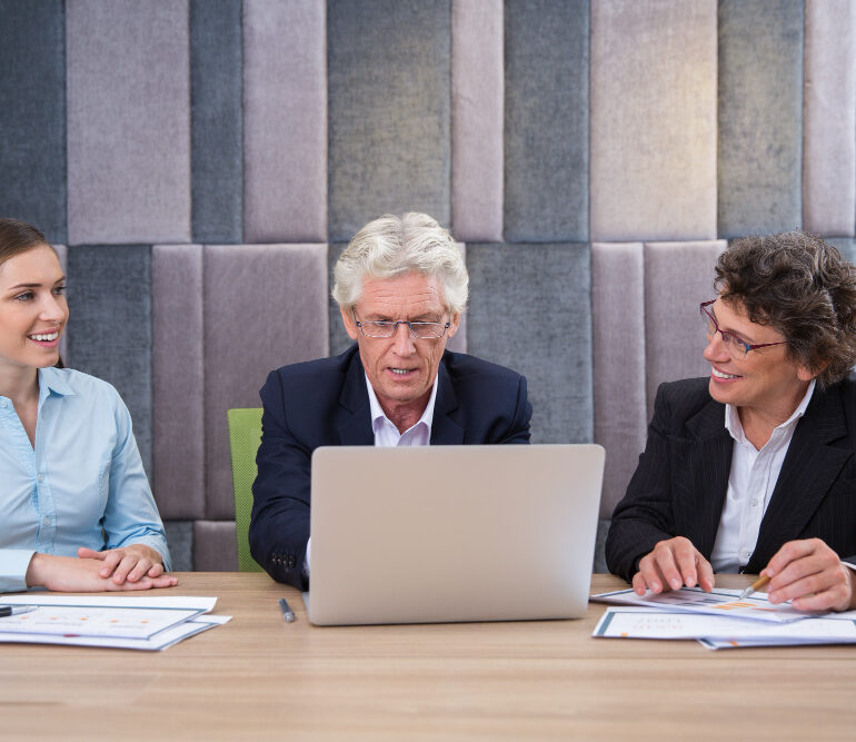 Why Traditional Hiring Methods Fail for Senior and Specialized Roles in the UAE