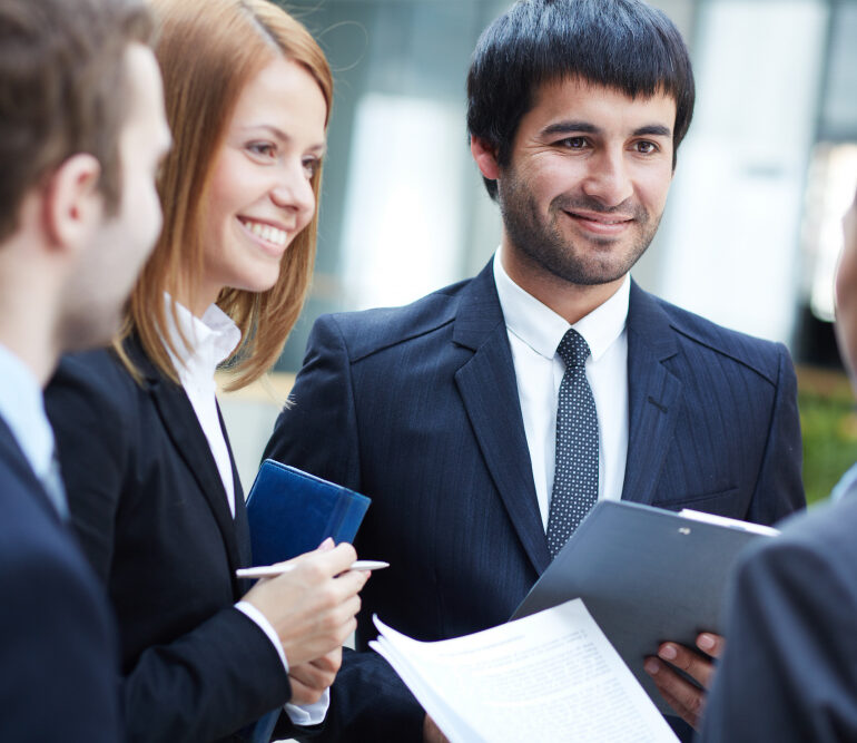 Why Businesses Choose the Best Recruitment Firms for Critical Hiring Roles